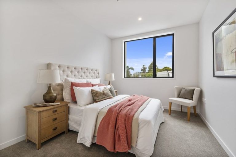 Photo of property in 105/8a Lake Pupuke Drive, Takapuna, Auckland, 0622