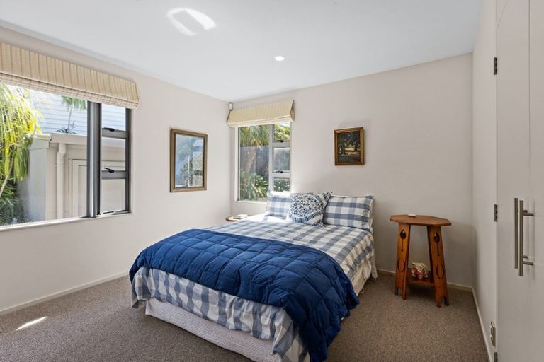 Photo of property in 43 Guys Hill Road, Hospital Hill, Napier, 4110