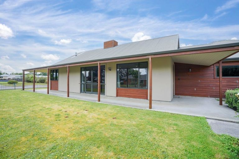 Photo of property in 111 Govan Drive, Te Anau, 9600