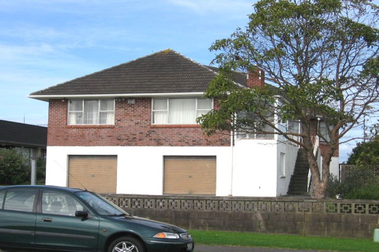 Photo of property in 81 Macleans Road, Bucklands Beach, Auckland, 2014