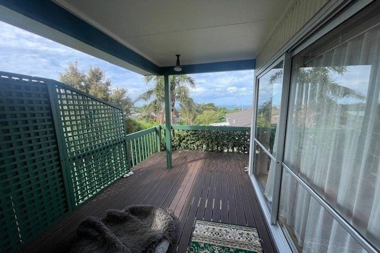 Photo of property in 2/50 Sandspit Road, Cockle Bay, Auckland, 2014