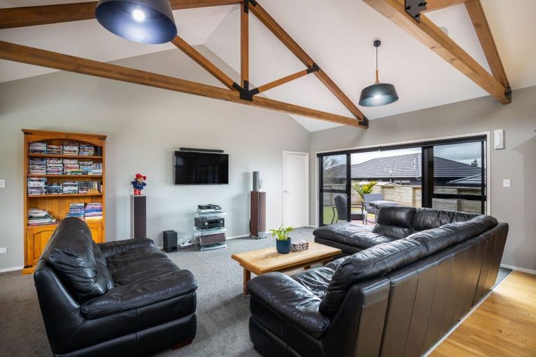 Photo of property in 62 Miro Street, Inglewood, 4330