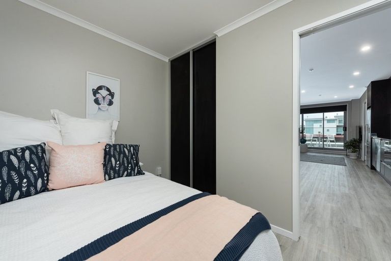 Photo of property in 2/19 Victoria Road, Mount Maunganui, 3116