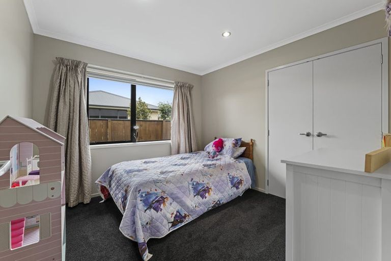 Photo of property in 12 Nikau Place, Hawera, 4610