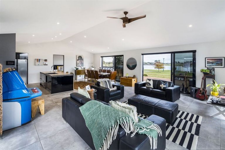 Photo of property in 37 The Esplanade, Pegasus, 7612