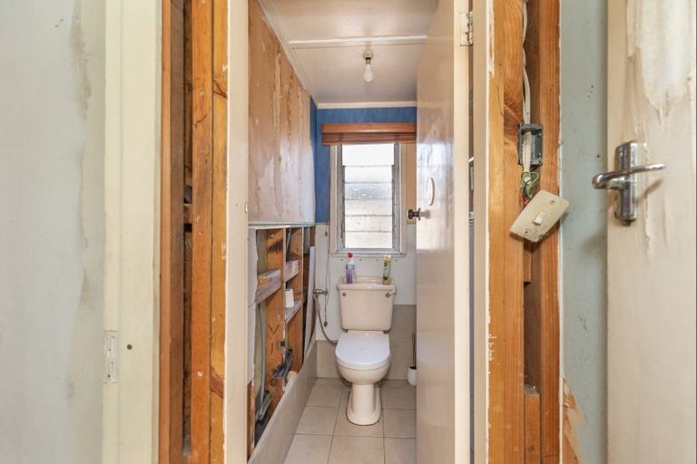 Photo of property in 40 Mako Mako Road, Levin, 5510