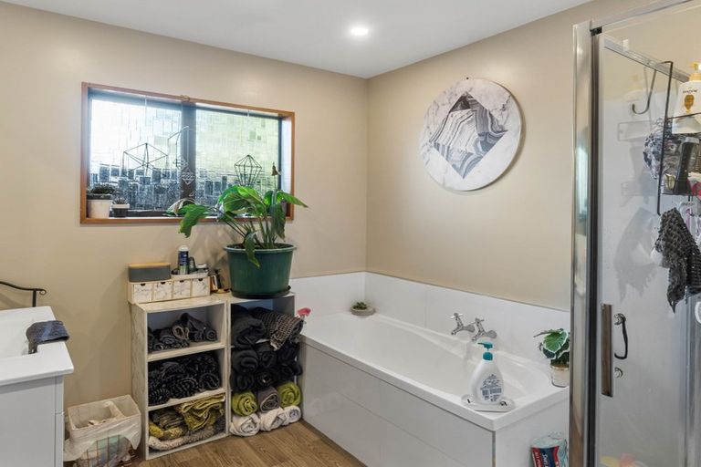 Photo of property in 6 Pinaster Place, Parklands, Christchurch, 8083