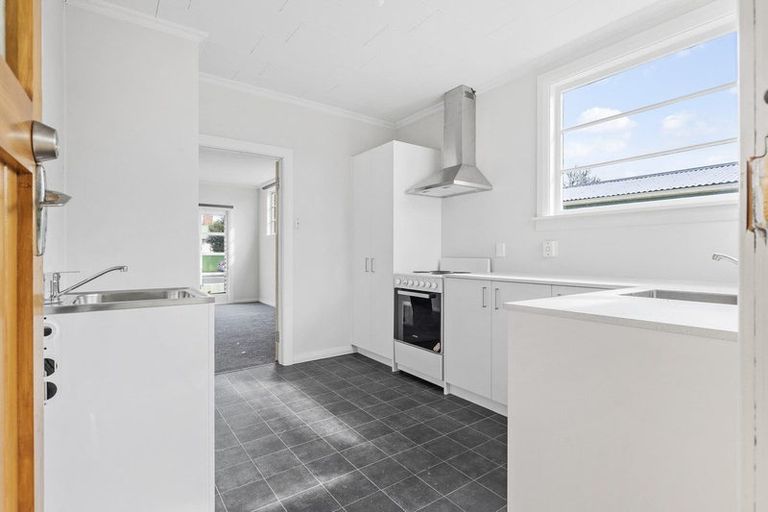 Photo of property in 3/5 Ward Street, Palmerston North, 4410