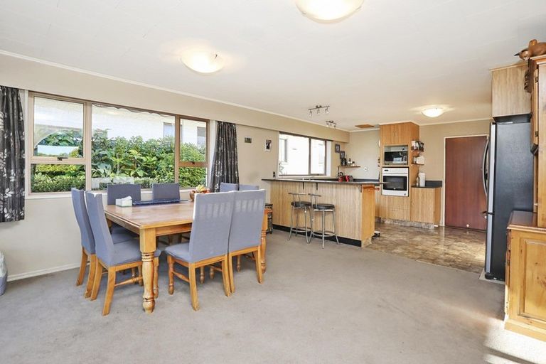 Photo of property in 82 Kildare View, Waikiwi, Invercargill, 9810