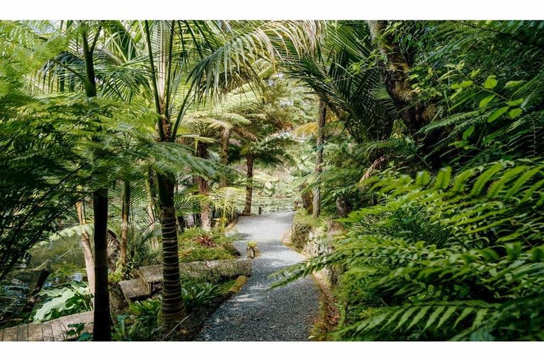 Photo of property in 80a Pa Road, Kerikeri, 0230