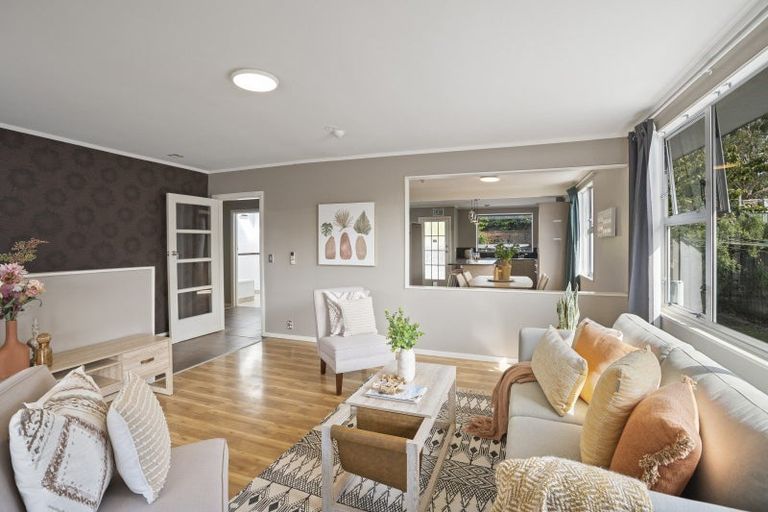 Photo of property in 3 Tui Road, Raumati Beach, Paraparaumu, 5032