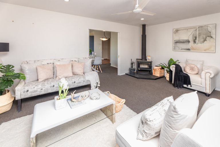 Photo of property in 13 Brooker Place, Kirwee, Darfield, 7571