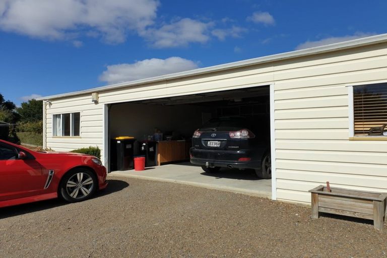 Photo of property in 8 Campbell Drive, Martinborough, 5711