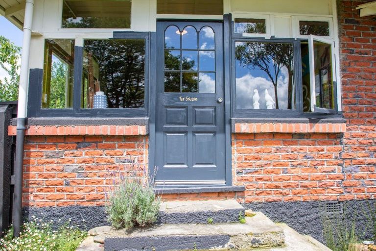 Photo of property in 7 Ranfurly Street, Dannevirke, 4930