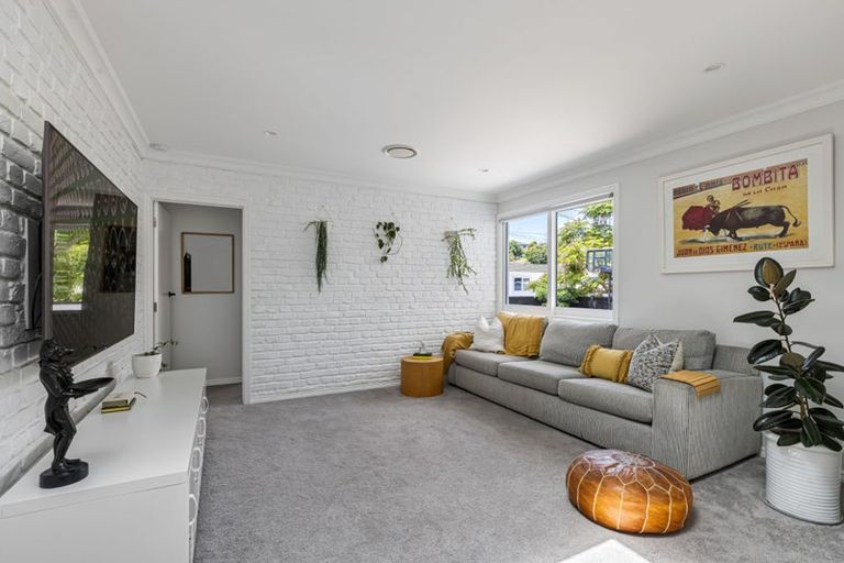 Photo of property in 70 Glenvar Road, Torbay, Auckland, 0630