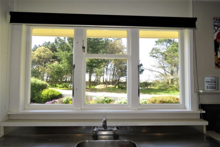 Photo of property in 22 Chamberlain Avenue, Amberley, 7481