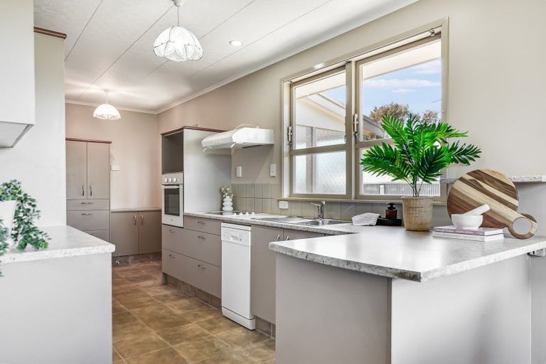 Photo of property in 54 Fitzroy Avenue, Fitzroy, Hamilton, 3206