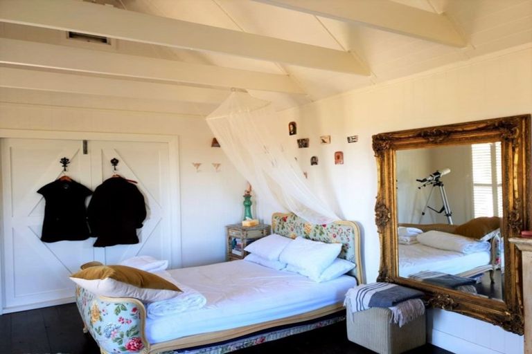 Photo of property in 400 Riverside Road, Martinborough, Carterton, 5792