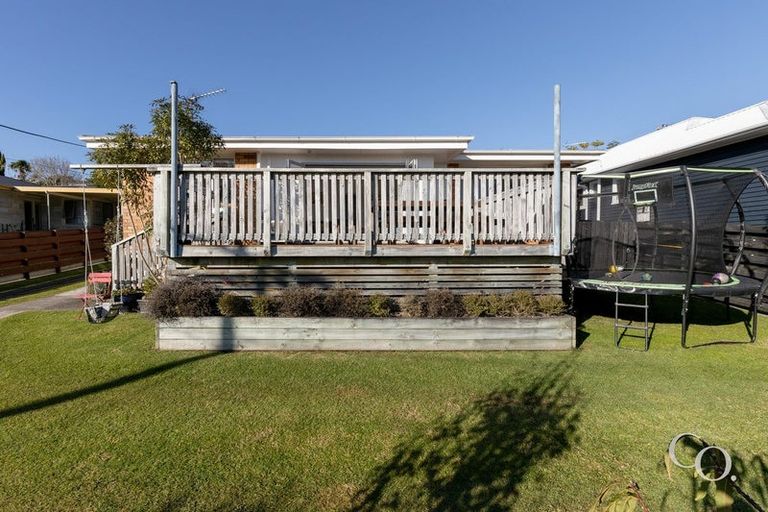 Photo of property in 138 Sutherland Road, Brookfield, Tauranga, 3110