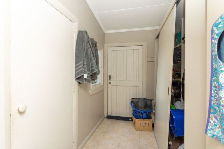 Photo of property in 12 Grant Street, Dannevirke, 4930