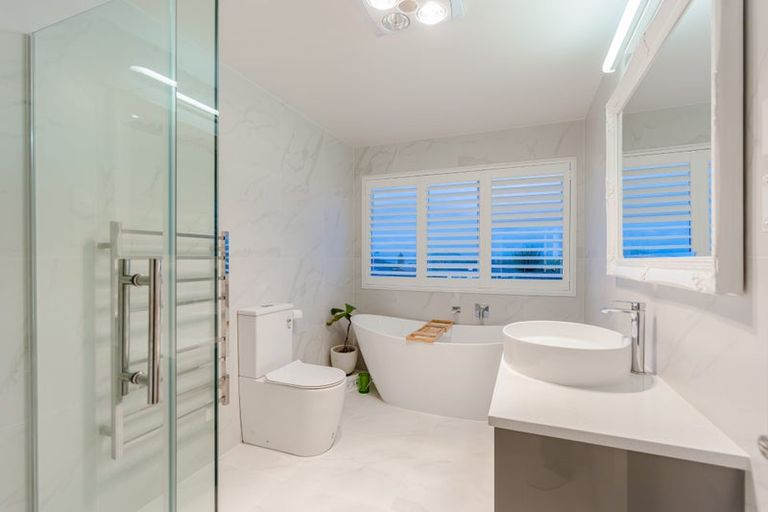 Photo of property in 11 Tawatawa Street, Long Bay, Auckland, 0630