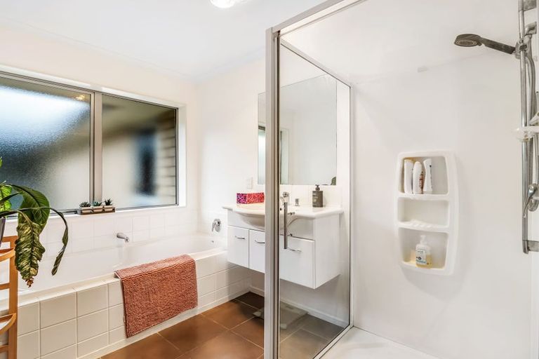 Photo of property in 9 Riverside Way, Amberley, 7410