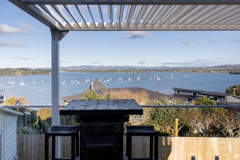 Photo of property in 35 Coppelia Avenue, Omokoroa, 3114