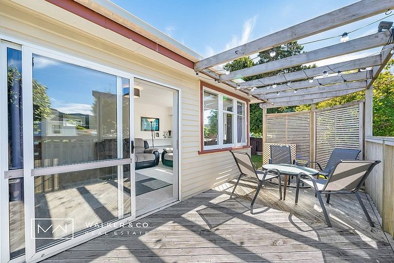 Photo of property in 1/4 Tui Grove, Elderslea, Upper Hutt, 5018