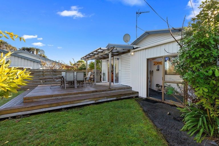 Photo of property in 29 Lorenzen Bay Road, Raglan, 3225