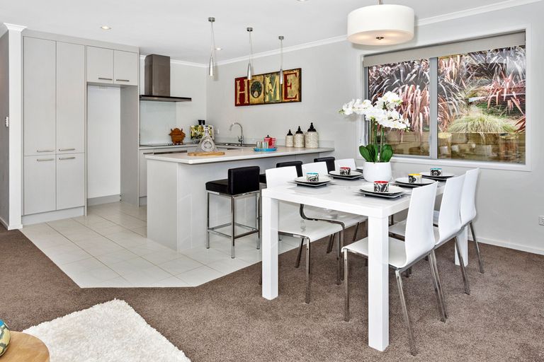 Photo of property in 4 Mcneish Place, Pokeno, 2402