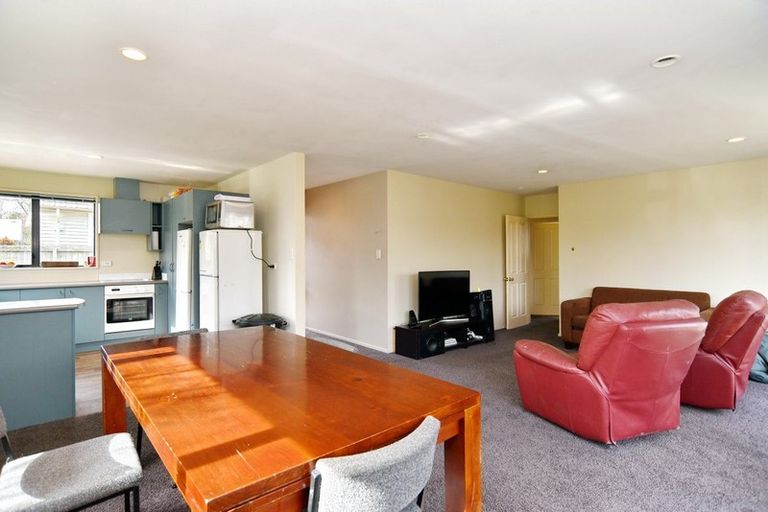 Photo of property in 1 Roche Avenue, Upper Riccarton, Christchurch, 8041