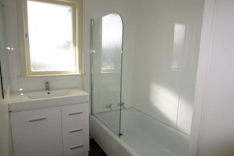 Photo of property in 21 Northolt Road, Fairview Downs, Hamilton, 3214