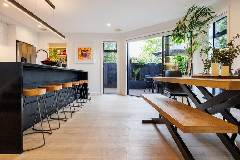 Photo of property in 52a Manawatu Street, Hokowhitu, Palmerston North, 4410