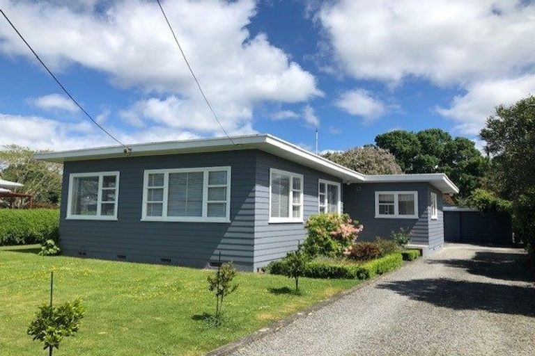 Photo of property in 12 East Street, Greytown, 5712