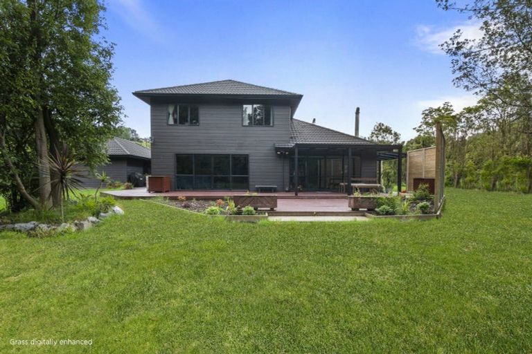 Photo of property in 402 Turitea Road, Turitea, Palmerston North, 4472