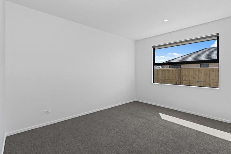 Photo of property in 17 Longore Way, Rolleston, 7614