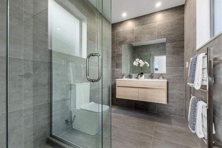 Photo of property in 5 Ropere Street, Kumeu, 0810