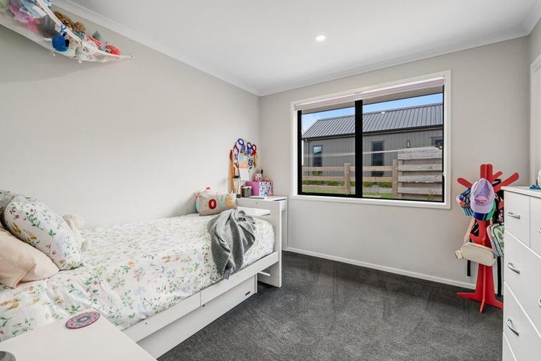 Photo of property in 22 Awatiro Drive, Kaukapakapa, 0871