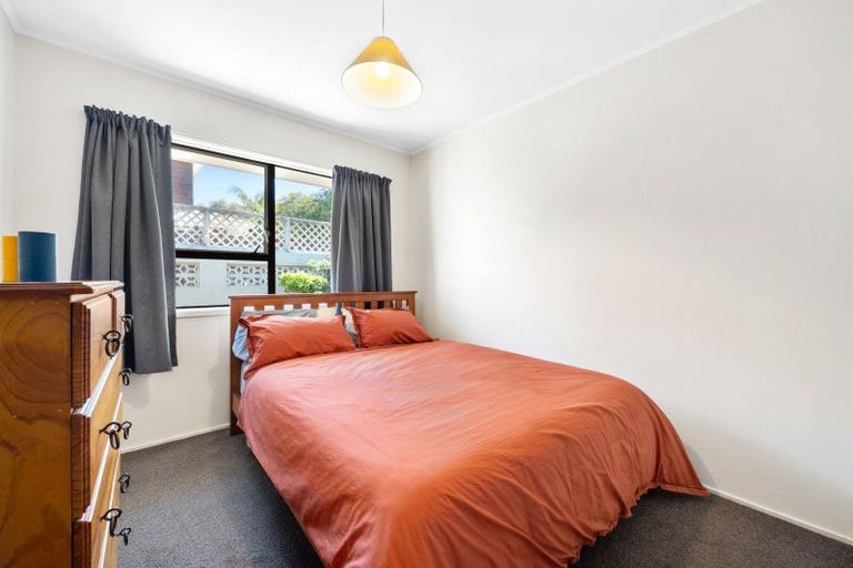 Photo of property in 2/42 Luton Avenue, Sunnyhills, Auckland, 2010