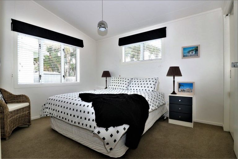 Photo of property in 43 Kon Tiki Road, Whiritoa, Whangamata, 3691