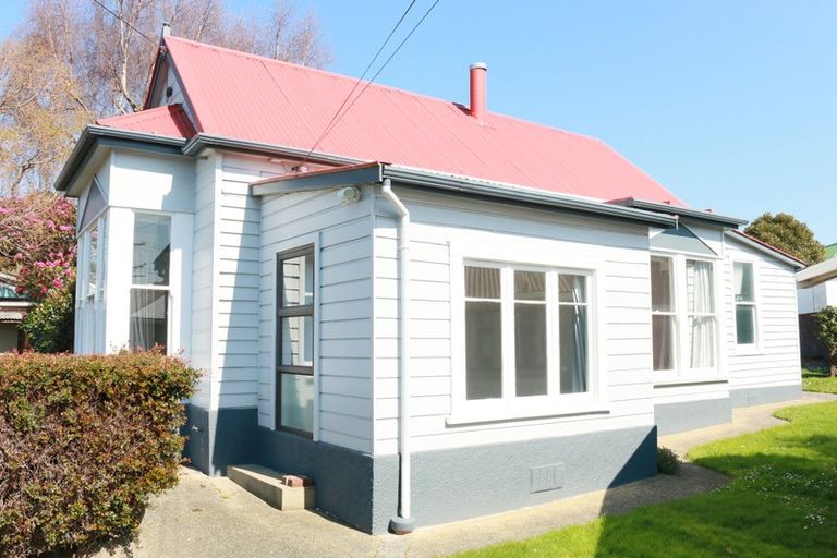 Photo of property in 25 Ruskin Terrace, Caversham, Dunedin, 9012