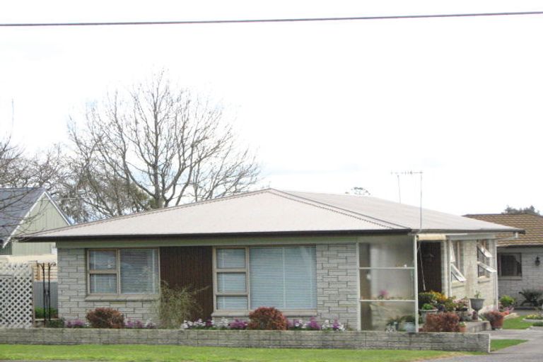 Photo of property in 52a Middle Road, Havelock North, 4130