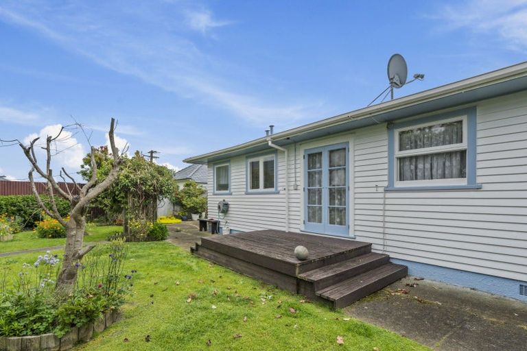 Photo of property in 12 Linley Place, Levin, 5510