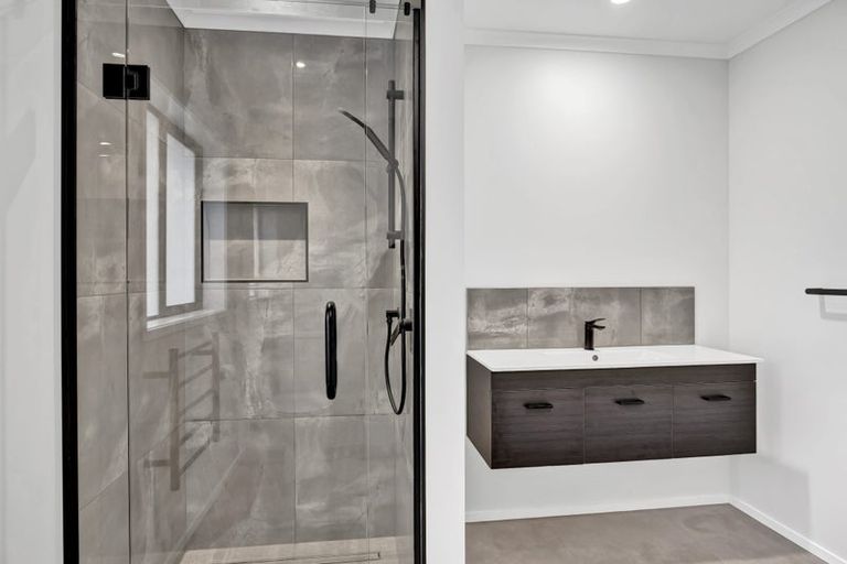 Photo of property in 30a Hunter Street, Hawera, 4610