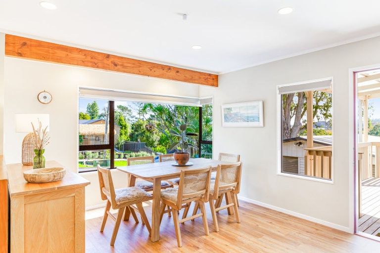 Photo of property in 17 Outlook Road, Greenhithe, Auckland, 0632