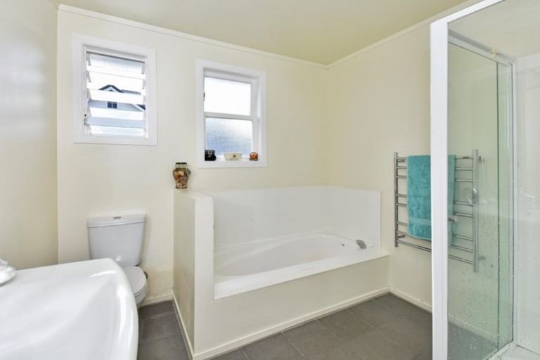 Photo of property in 151 Settlement Road, Papakura, 2110