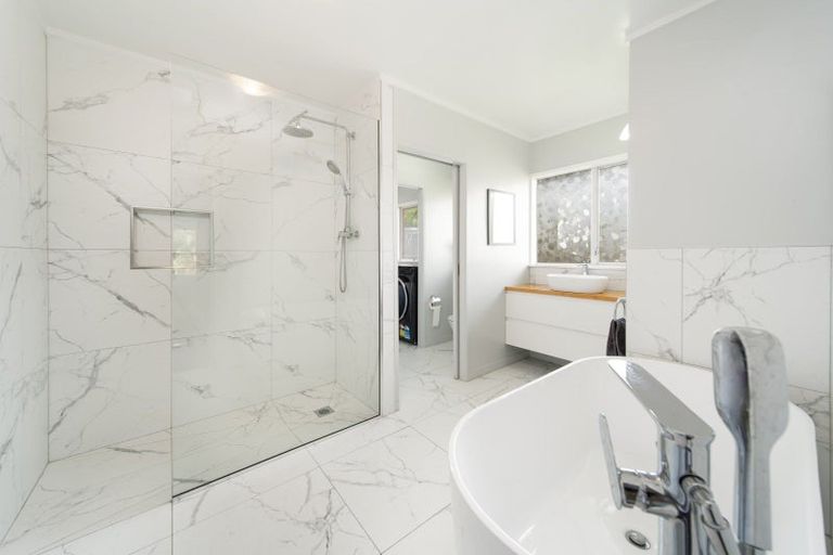 Photo of property in 16 Sierra Avenue, Te Kamo, Whangarei, 0112