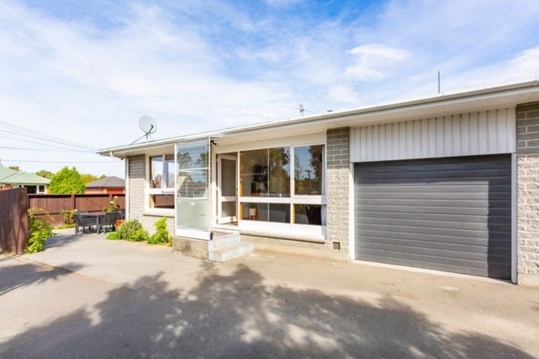 Photo of property in 1/30 Erin Crescent, Mairehau, Christchurch, 8013