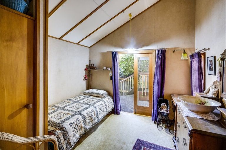 Photo of property in 122a Chaucer Road, Hospital Hill, Napier, 4110