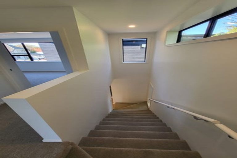 Photo of property in 8/564 High Street, Boulcott, Lower Hutt, 5010